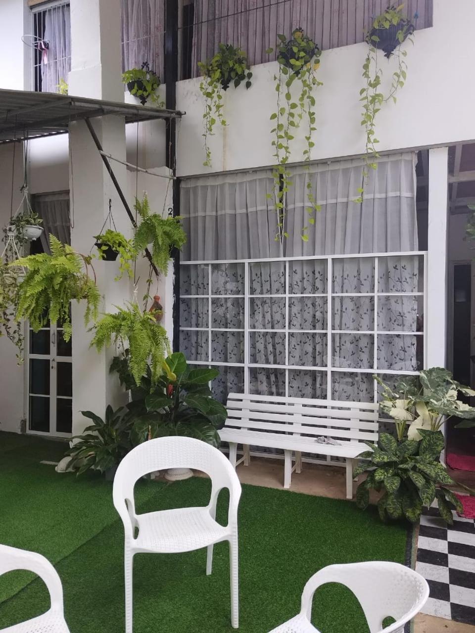 Ella Way Resort Peradeniya Bagian luar foto